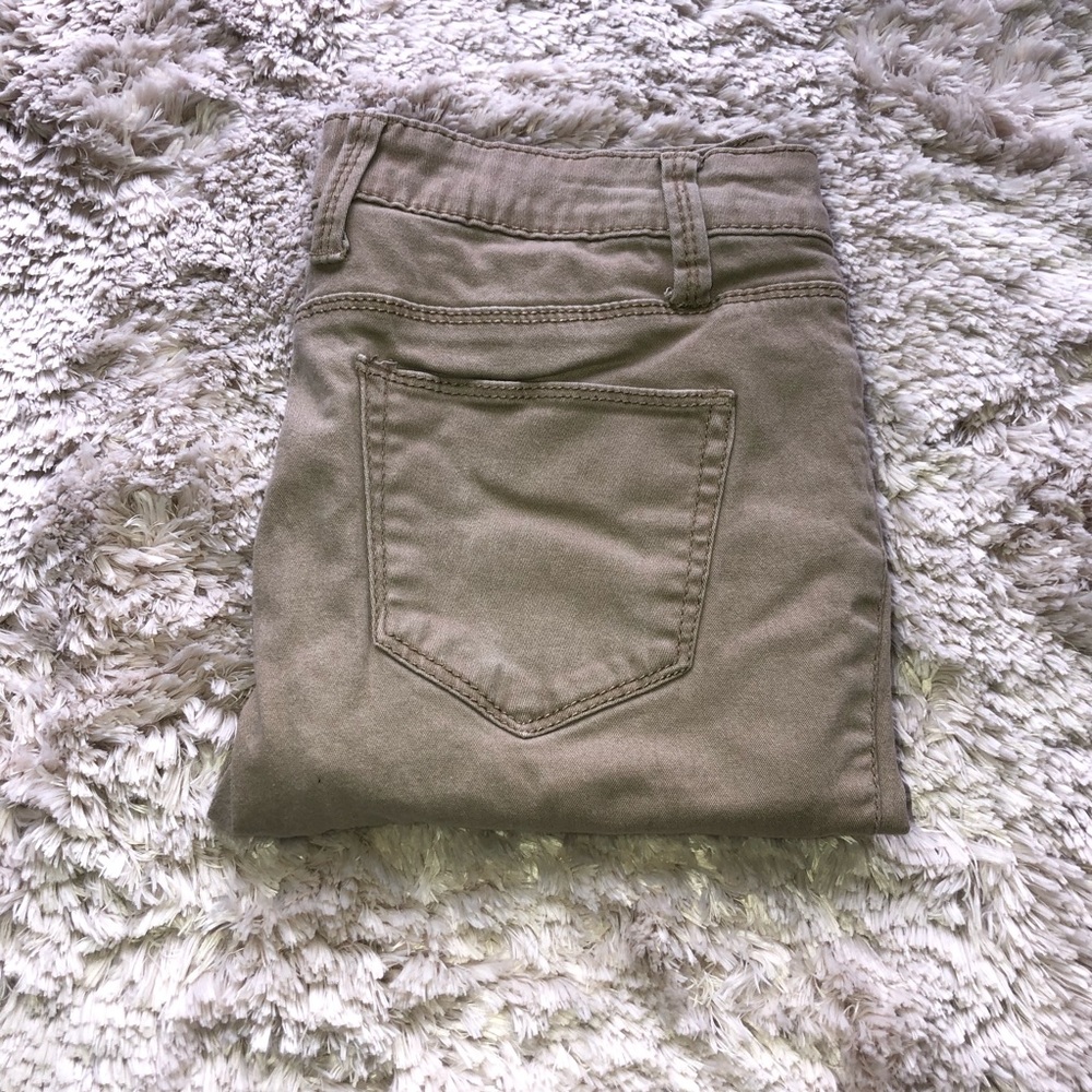 No boundaries khaki skinny jeans